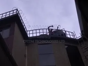 Lazor Wire Sekanyorya
