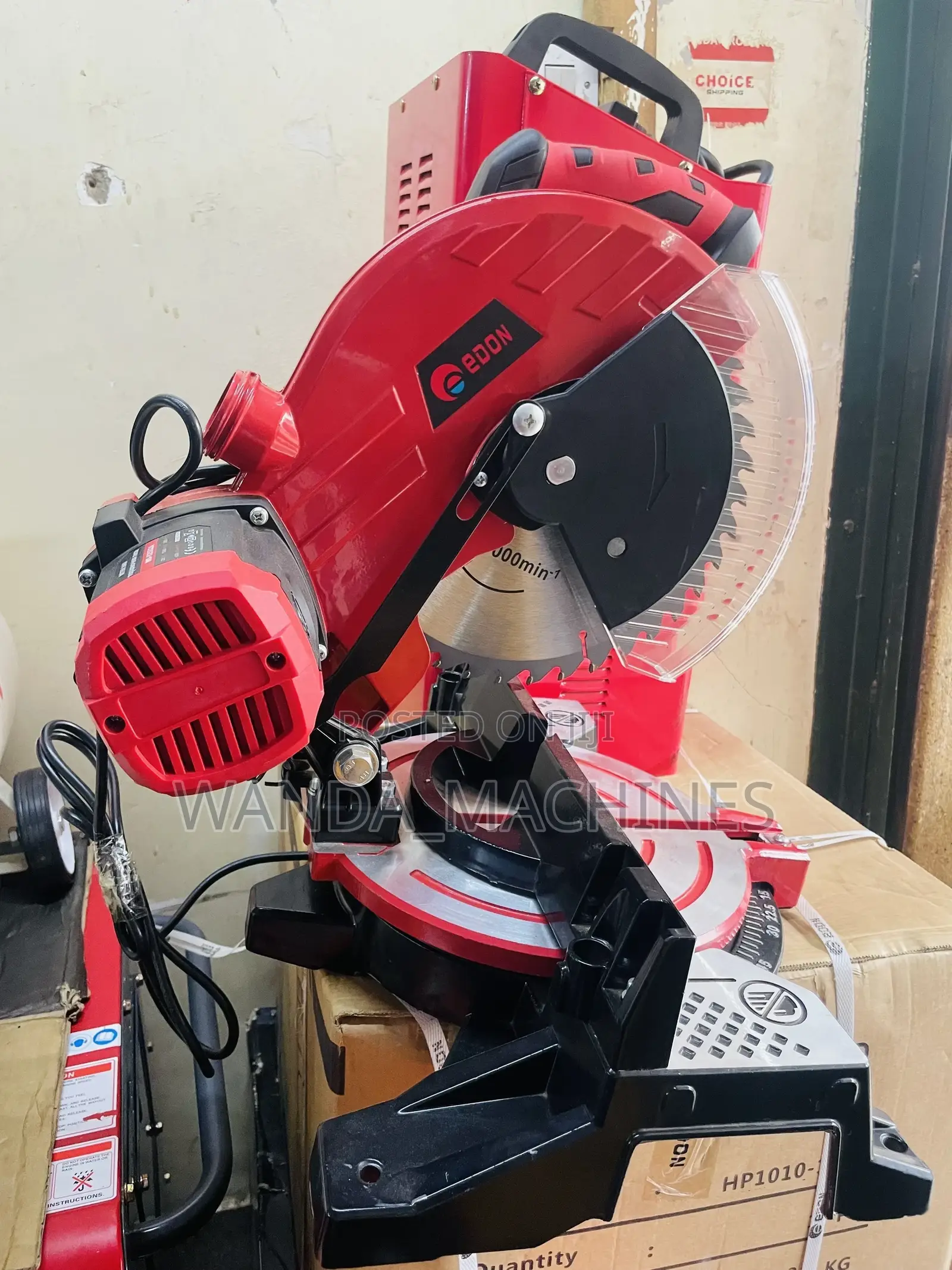Miter Saw Machine
