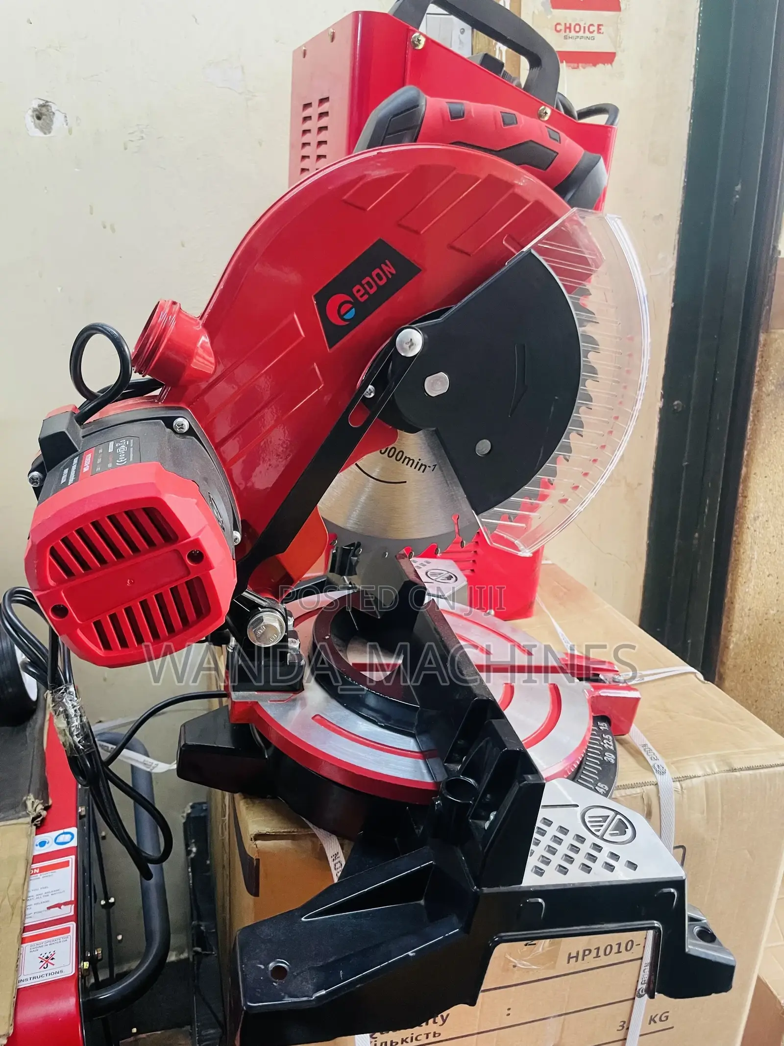 Miter Saw Machine