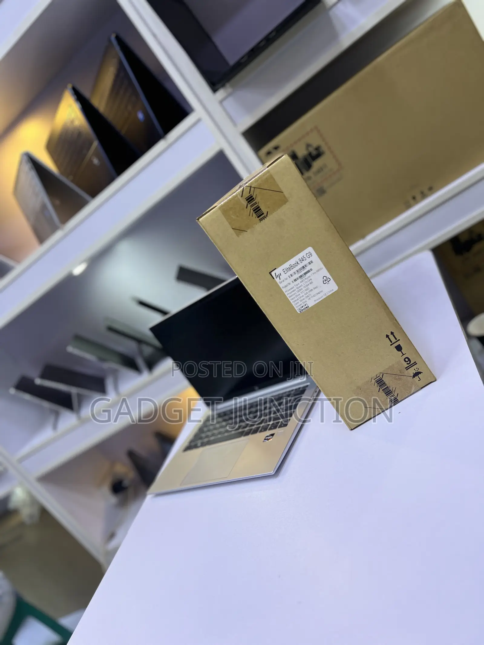 New Laptop HP EliteBook 845 G8 16GB AMD Ryzen 7 SSD 512GB