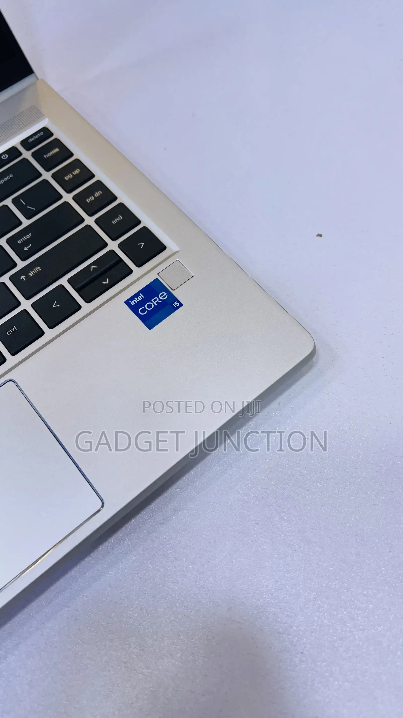 New Laptop HP ProBook 440 G8 8GB Intel Core I5 SSD 256GB