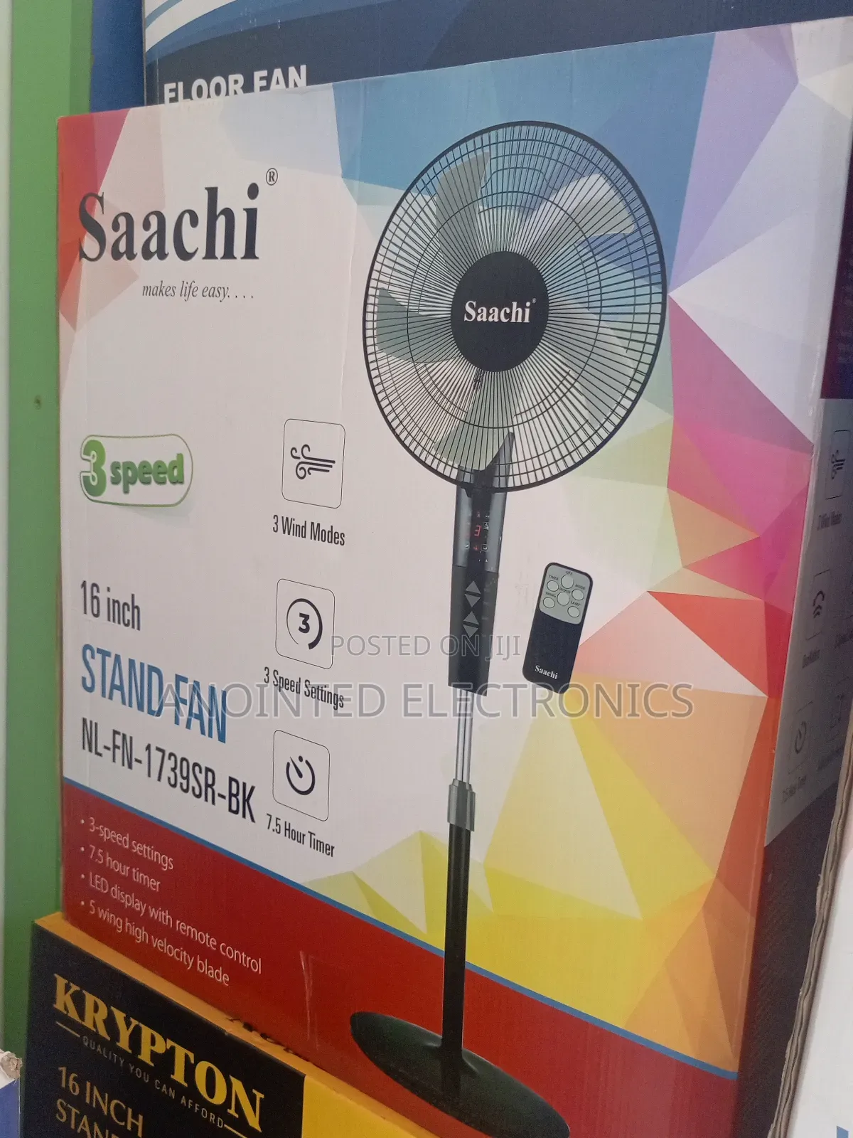 Sachi Standing Fans With a Remote