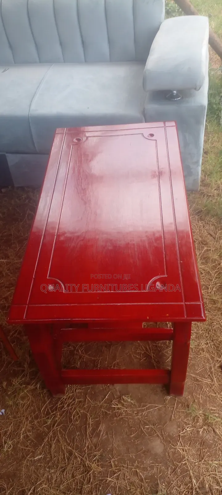 Yeah Table Available