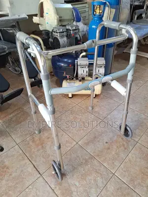 Adjustable Walk Invalid Front For Adults With Wheels