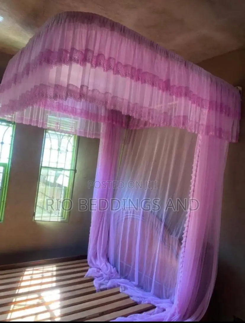Wall Mount Mosquito Net / Color Pink