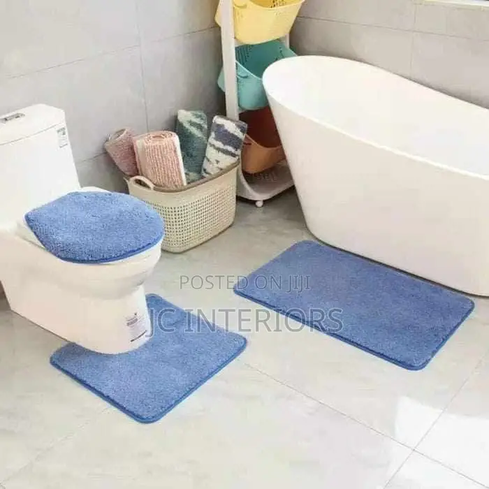 Three Piece Toilet Set