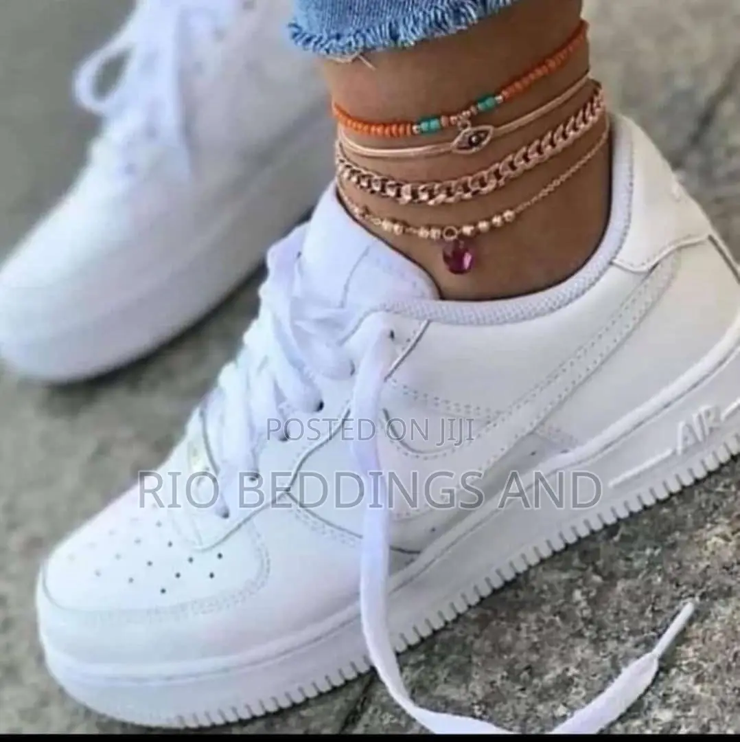 Nike Airforce / Color Black and White