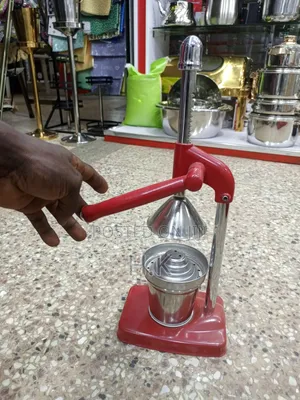 Manual Citrus Juicer