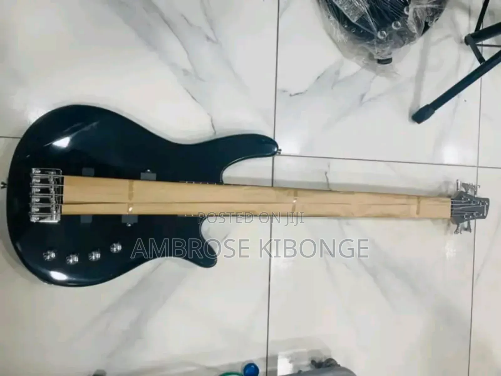 Japan IBANEZ GIO Series Solid-Body 5 Strings Bass Guitars.