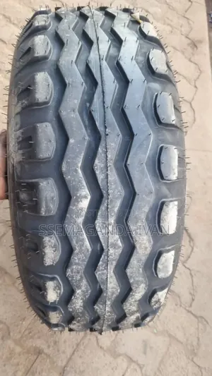 12.5/80r15.3 Tractor Trailer Tyres