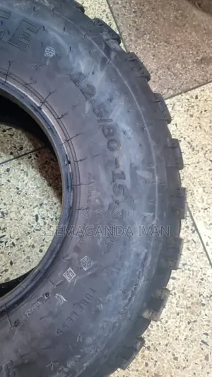 12.5/80r15.3 Tractor Trailer Tyres