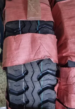 750r16 Suntruk Mudgrip Tyres