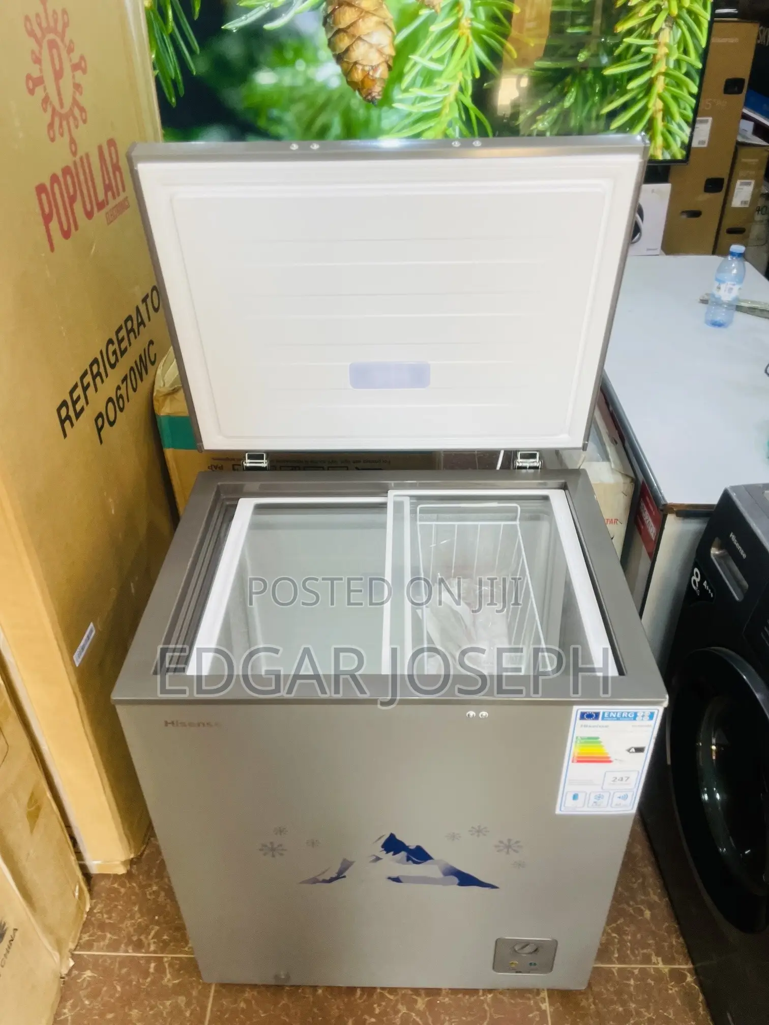 180L Freezer Hisense Brand New but Has Small Dent