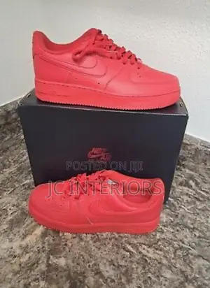 Nike Air Force Low Triple Red