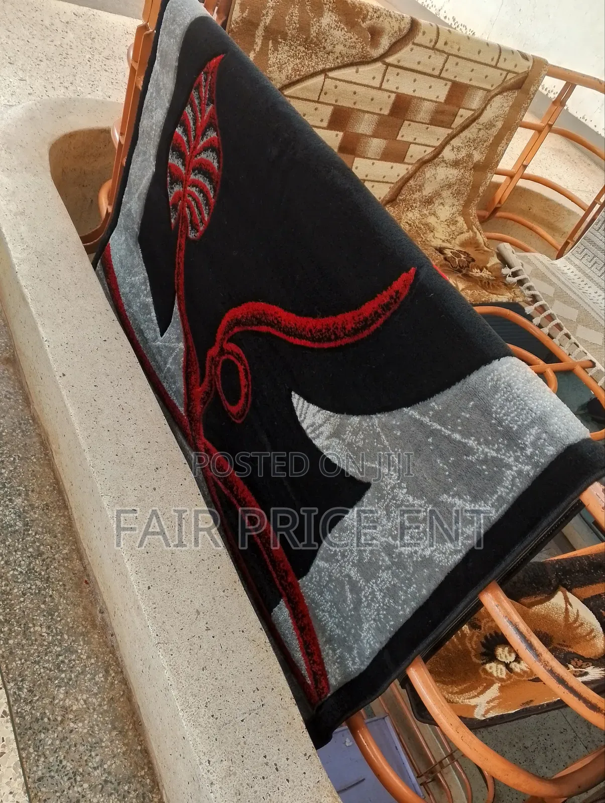 VIP Modern Carpets. Large. 2x3metres. ( Black)