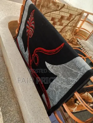 VIP Modern Carpets. Large. 2x3metres. ( Black)