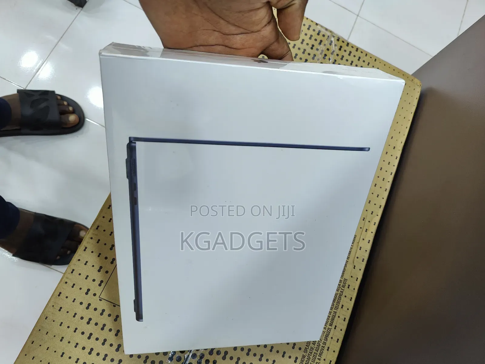 New Laptop Apple MacBook Air 2022 M2 8GB Apple M2 SSD 512GB