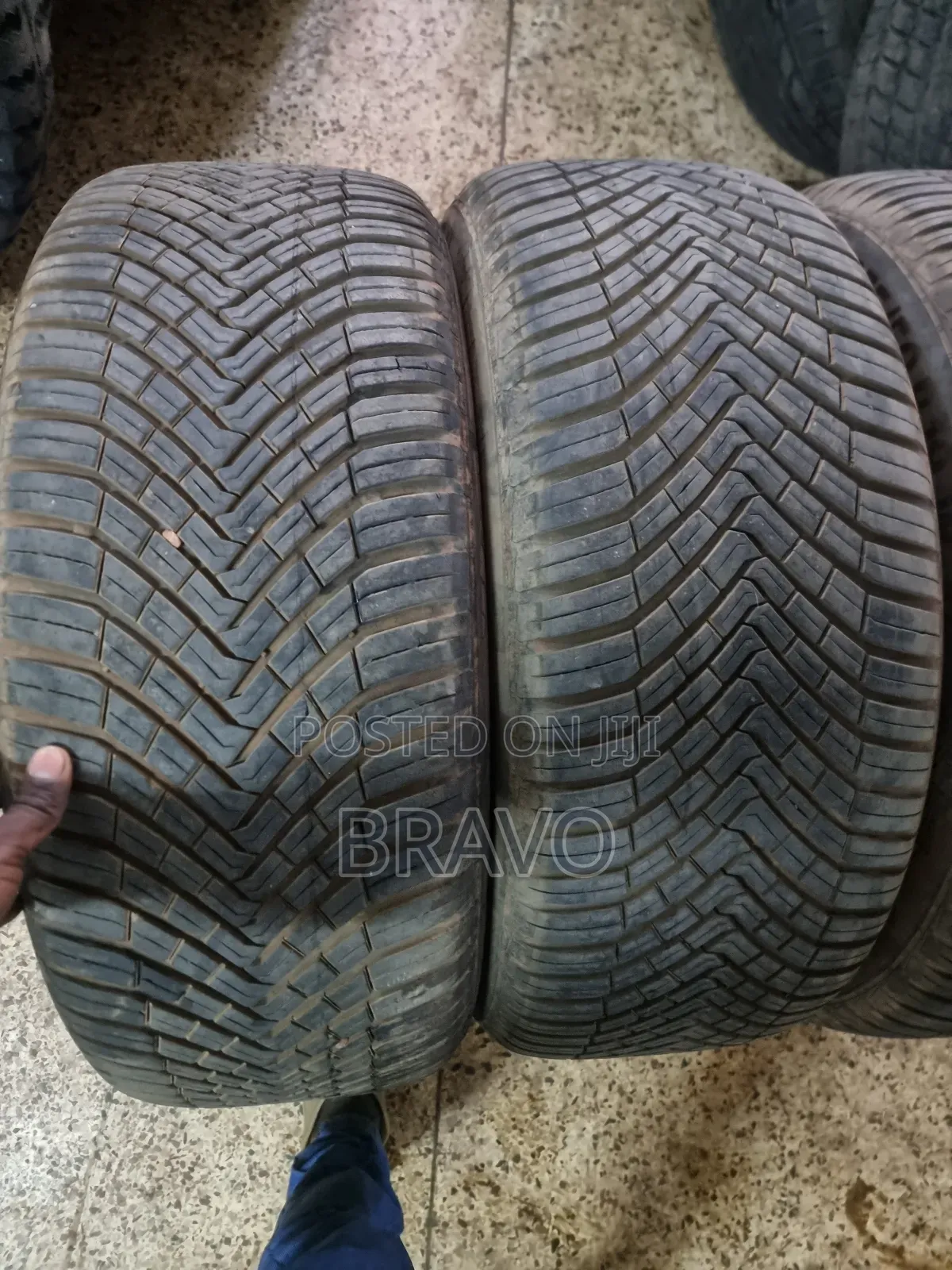 255/50r19 Continental Tyres Good Condition.