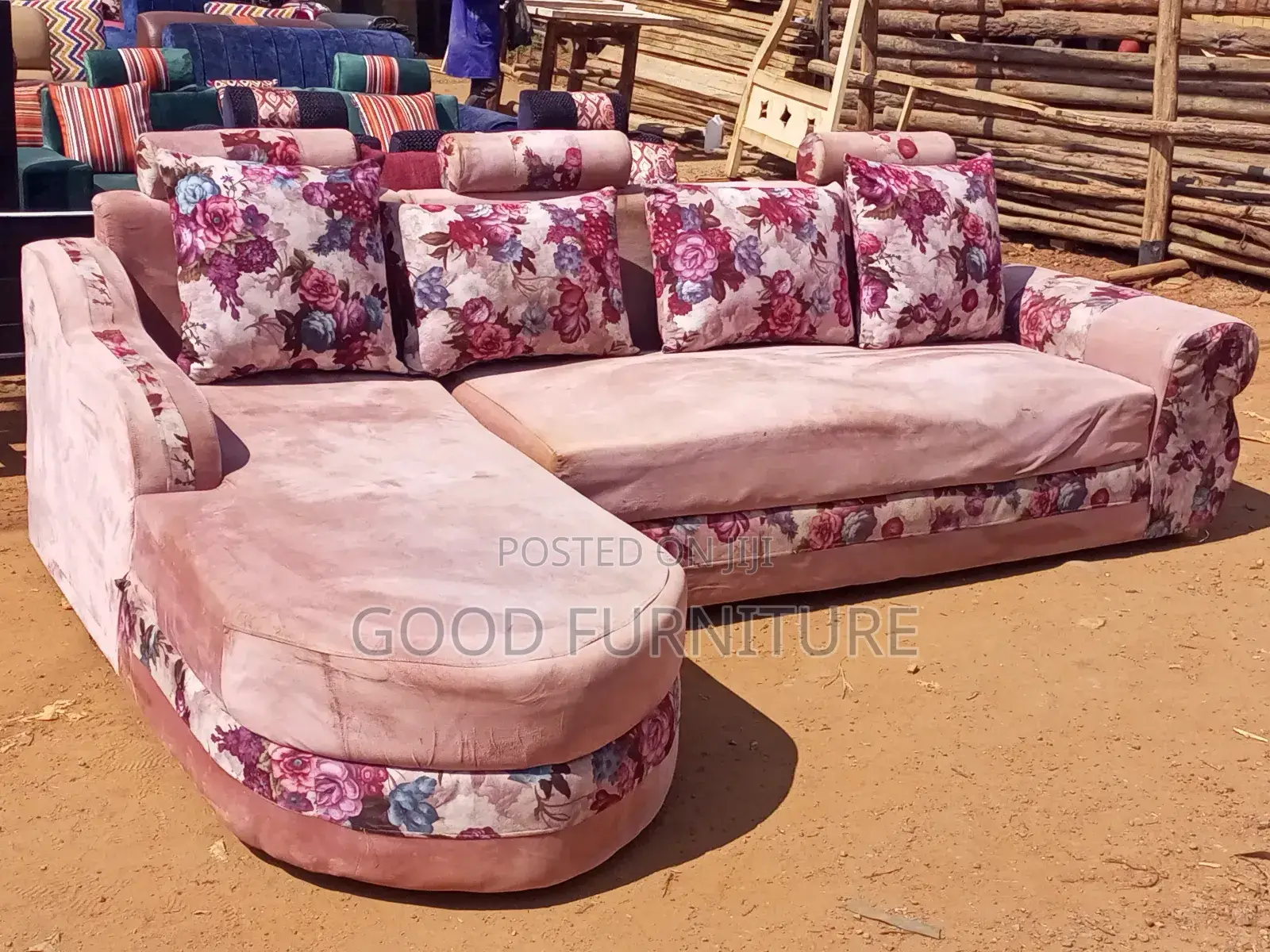Good Looking L.Sofa Set