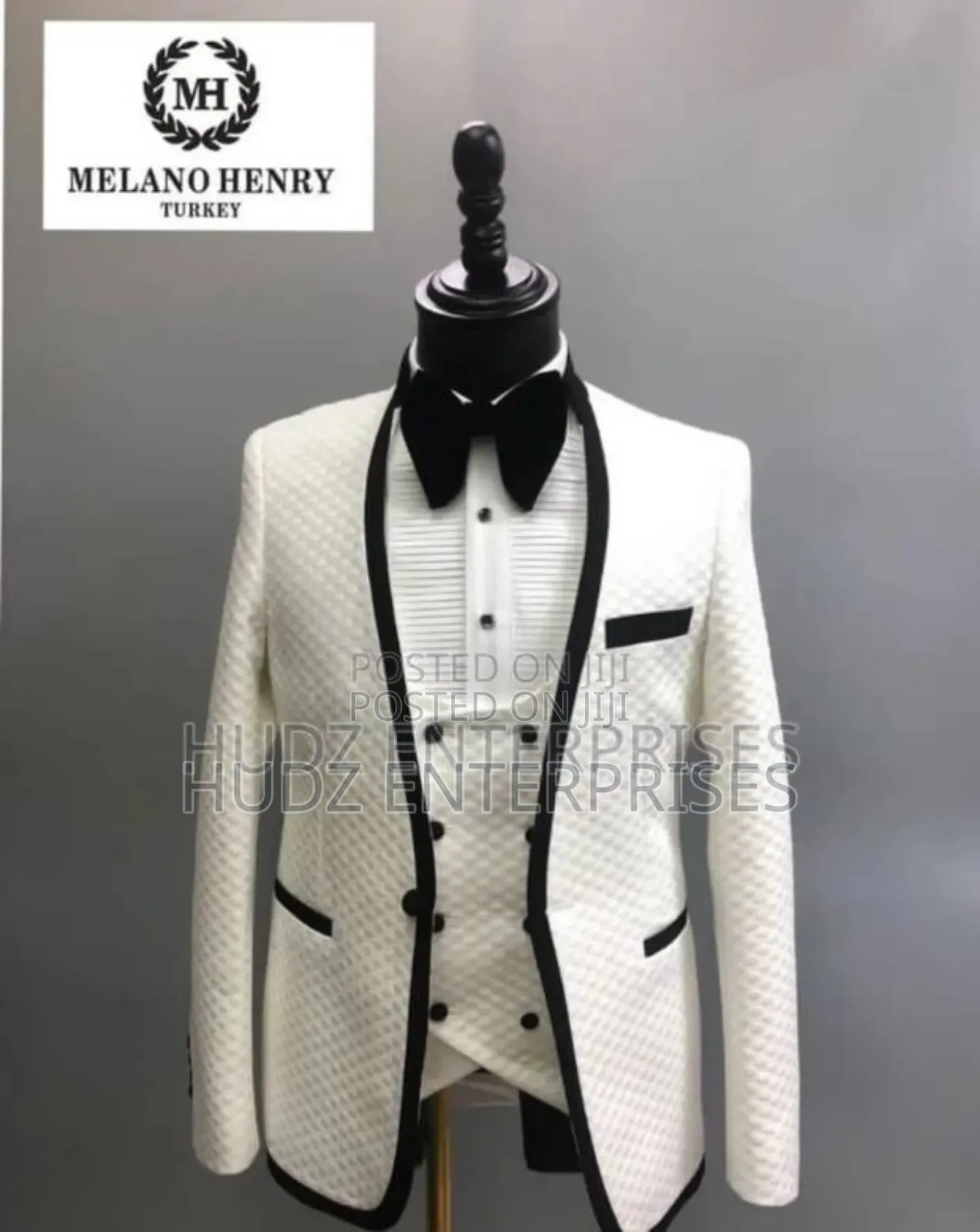 De Swagger Wedding Cream Suit