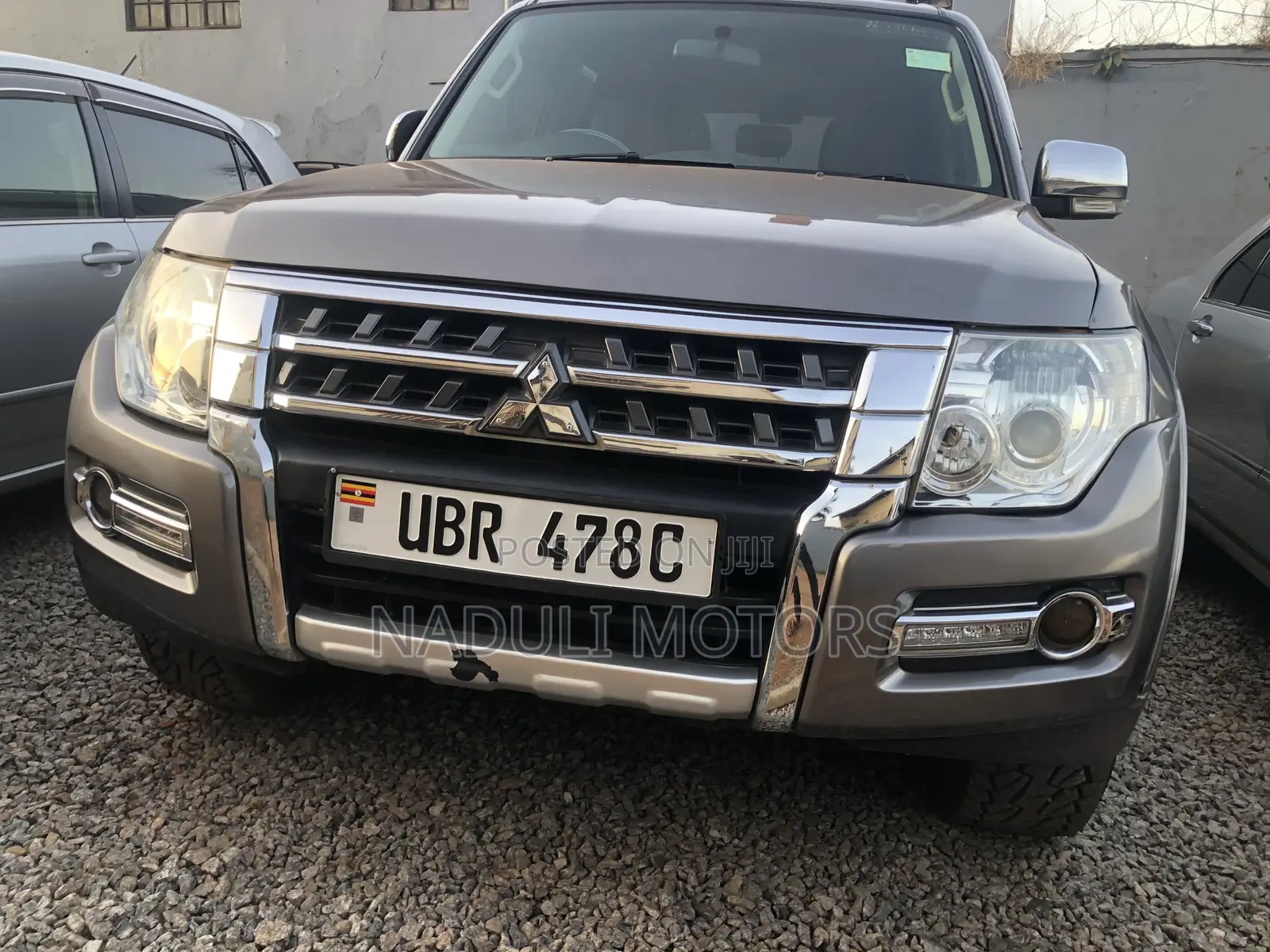 Mitsubishi Pajero 2009 Gray