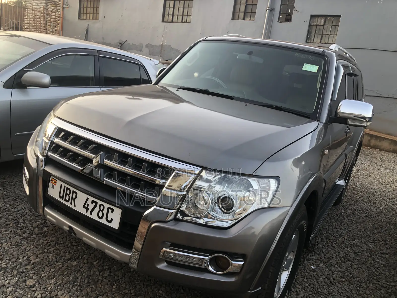 Mitsubishi Pajero 2009 Gray