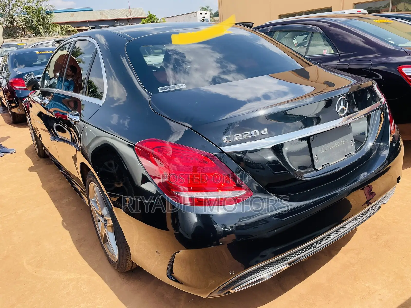 Mercedes-Benz C220 2016 Black