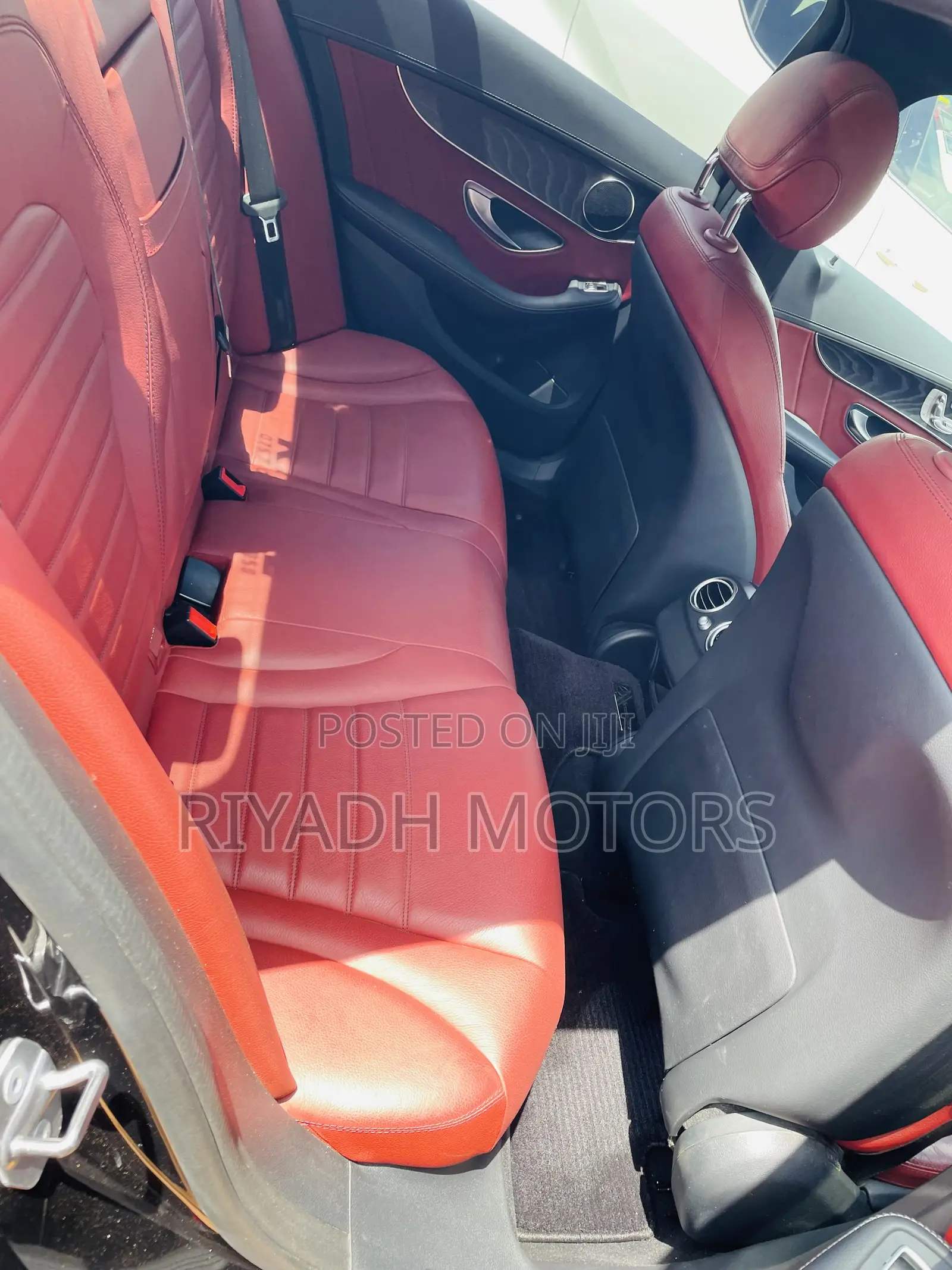 Mercedes-Benz C220 2016 Black