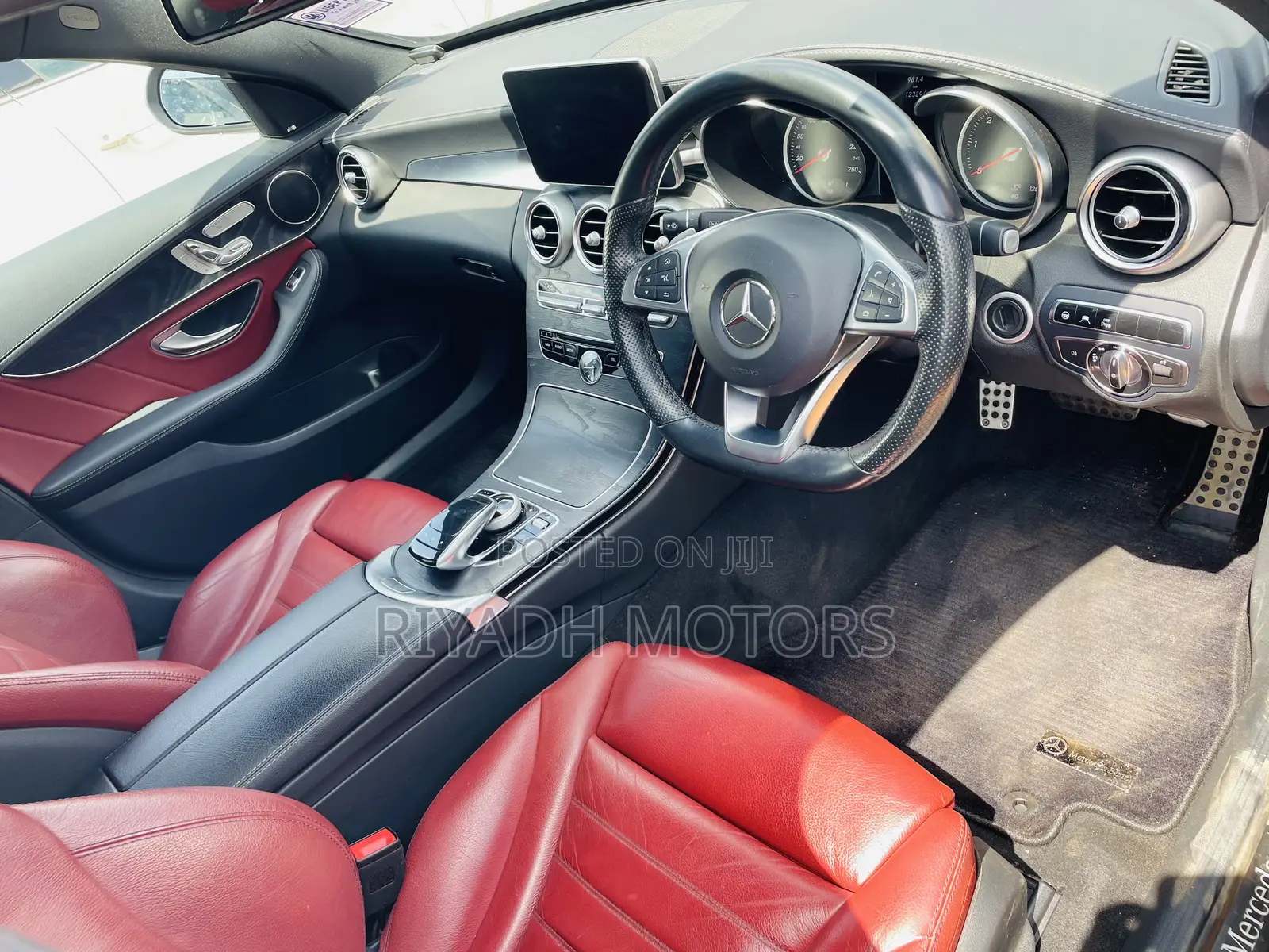 Mercedes-Benz C220 2016 Black