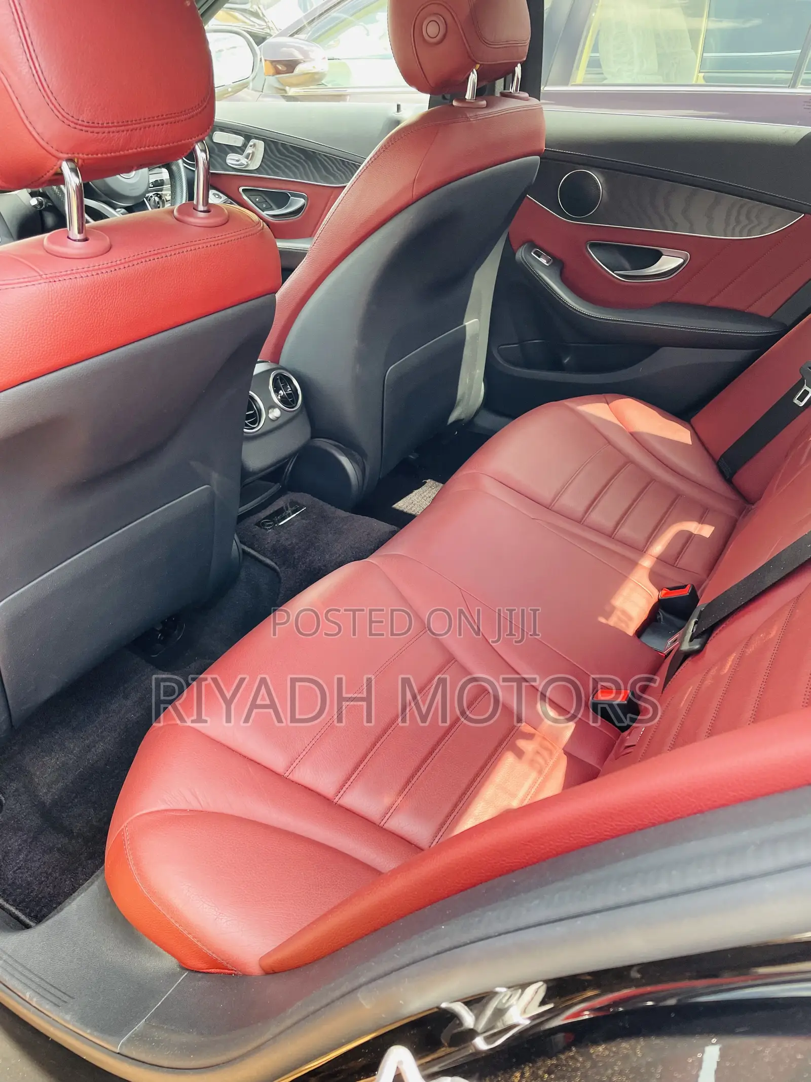 Mercedes-Benz C220 2016 Black