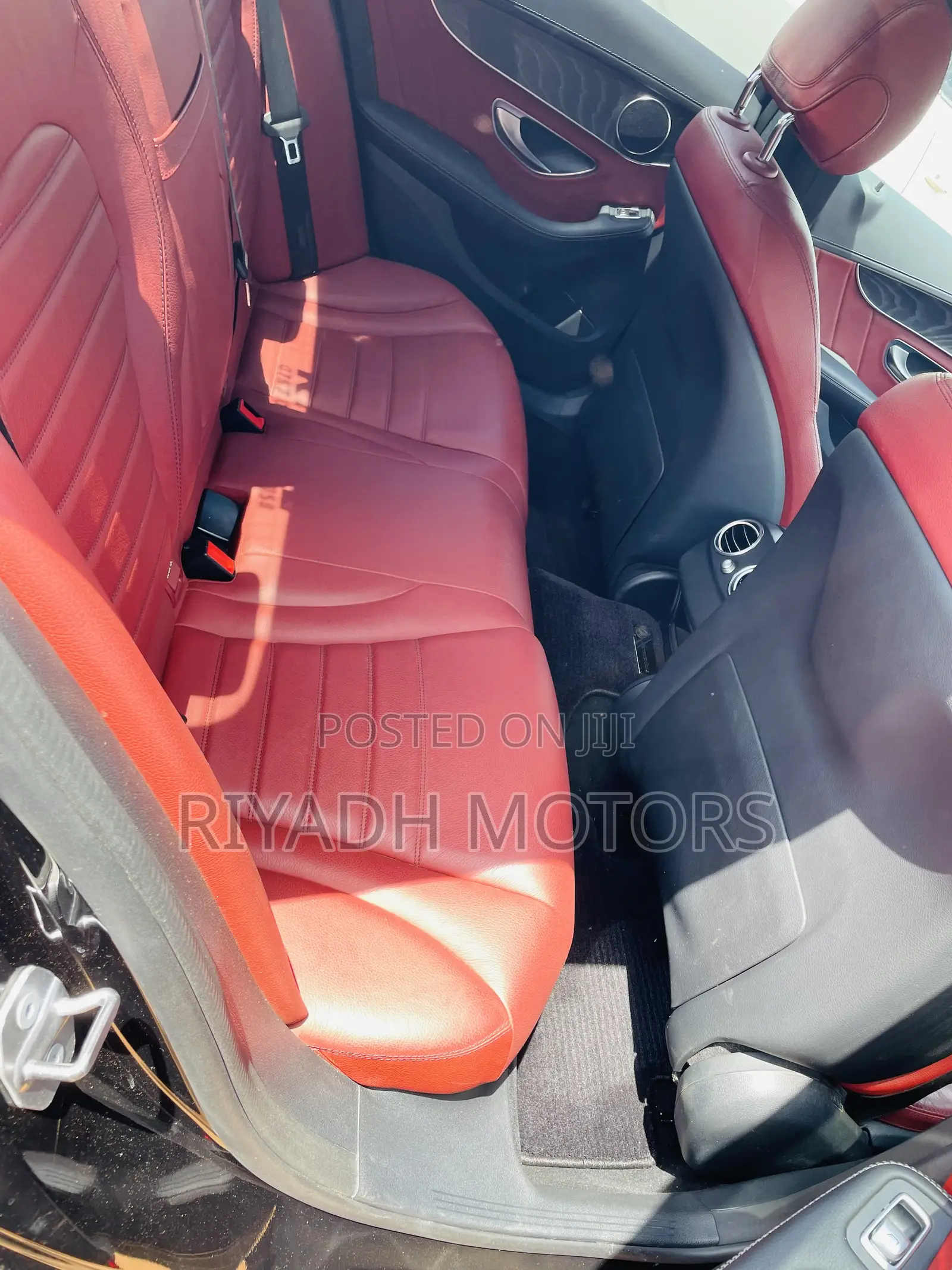 Mercedes-Benz C220 2016 Black