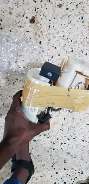 Fuel Pump Complete for Toyota Fielder 2010