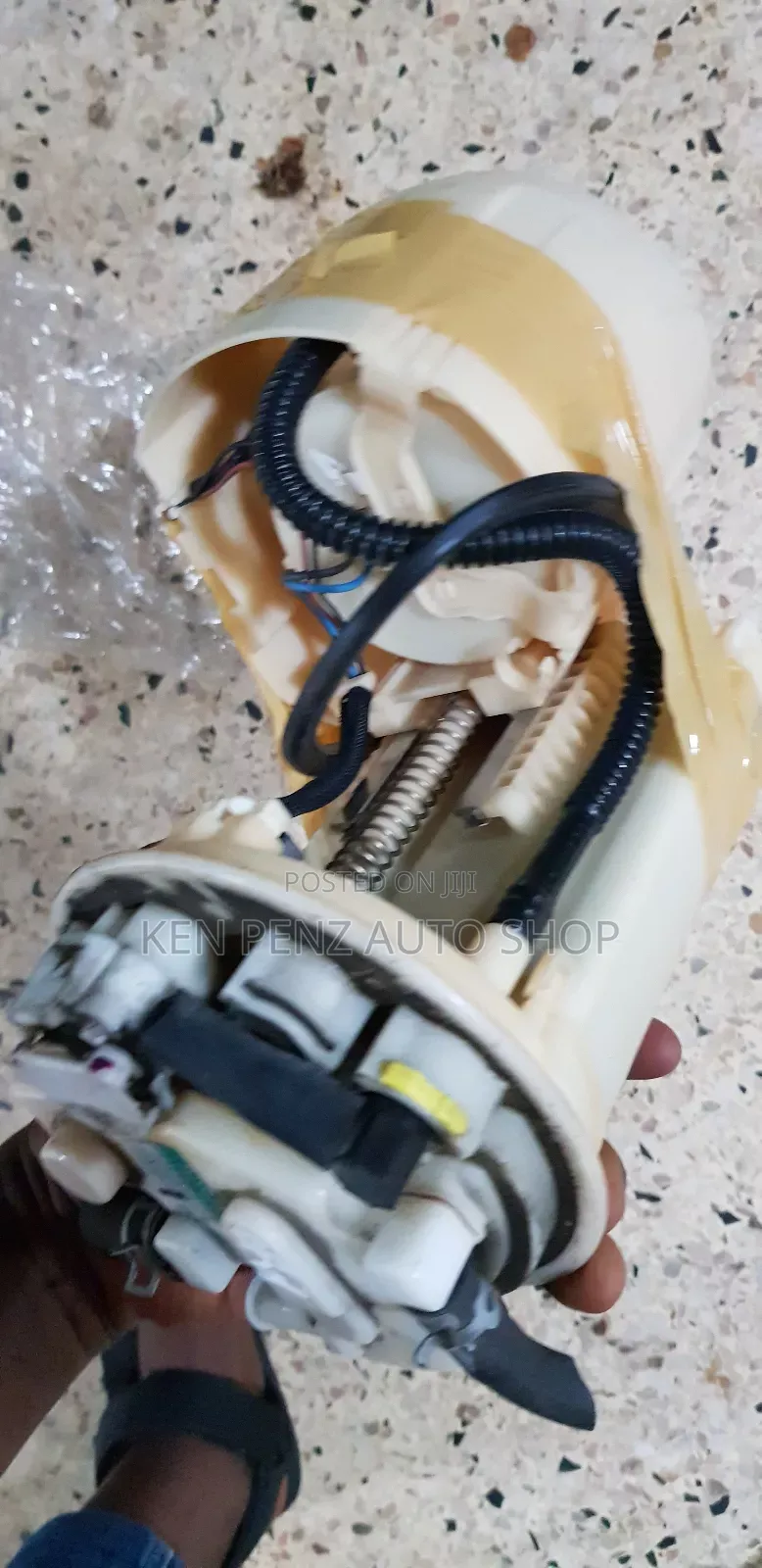 Fuel Pump Complete for Toyota Fielder 2010