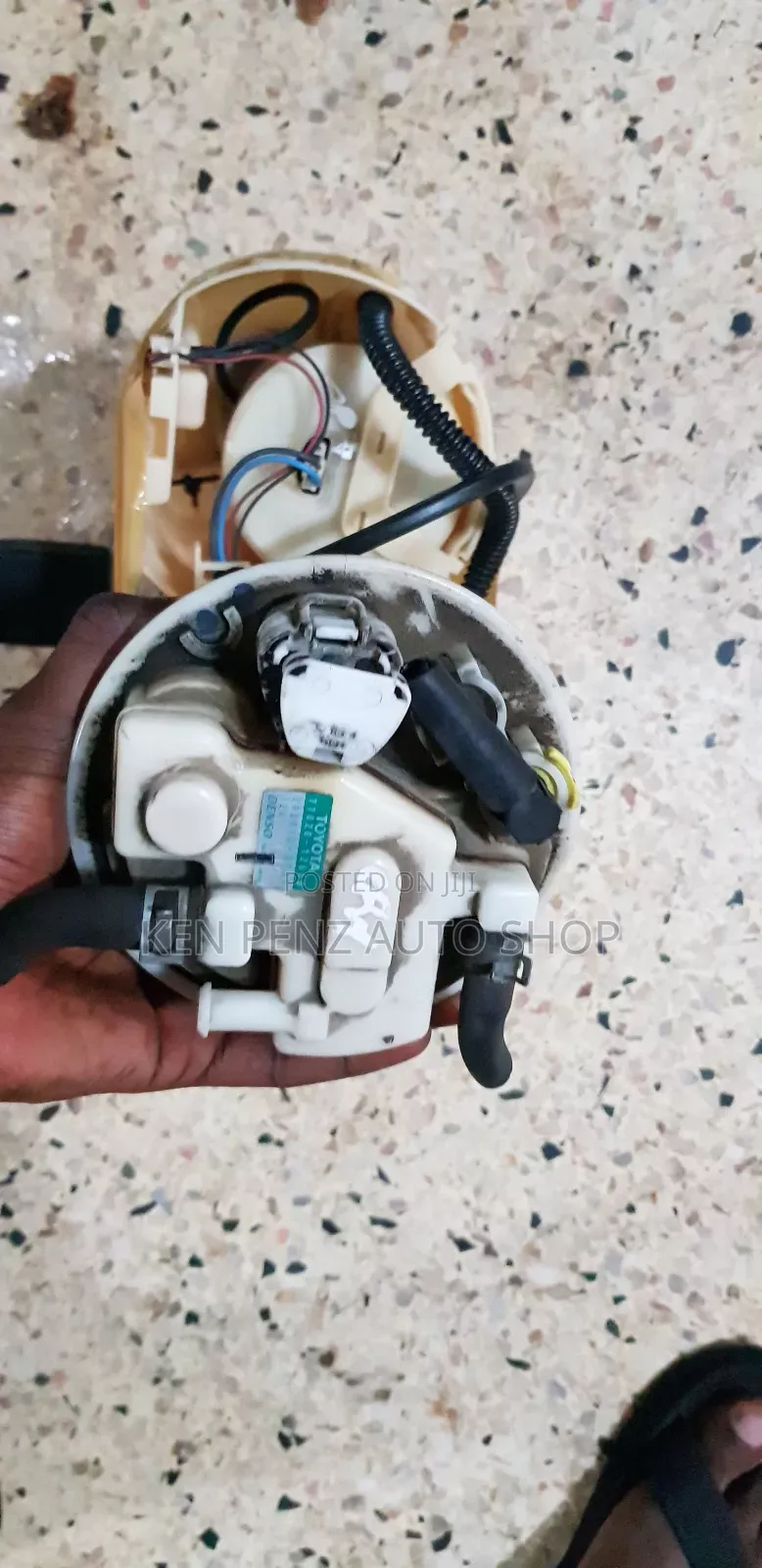Fuel Pump Complete for Toyota Fielder 2010