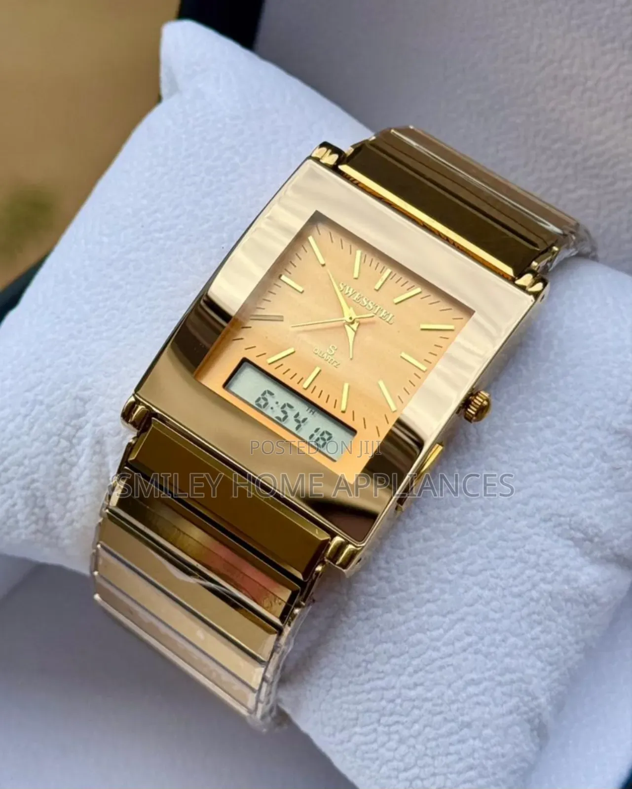 Swesstel Ladies Gold Watch