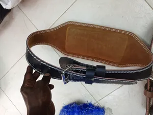 Amila Weightlifting Belt