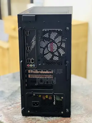New Lenovo Legion Y720 32GB Intel Core I7 SSHD (Hybrid) 512GB