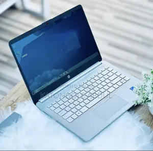 New Laptop HP 15S 8GB AMD Ryzen 5 SSD 256GB