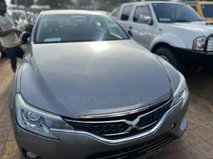 Toyota Mark X 2.5 AWD 2015 Silver