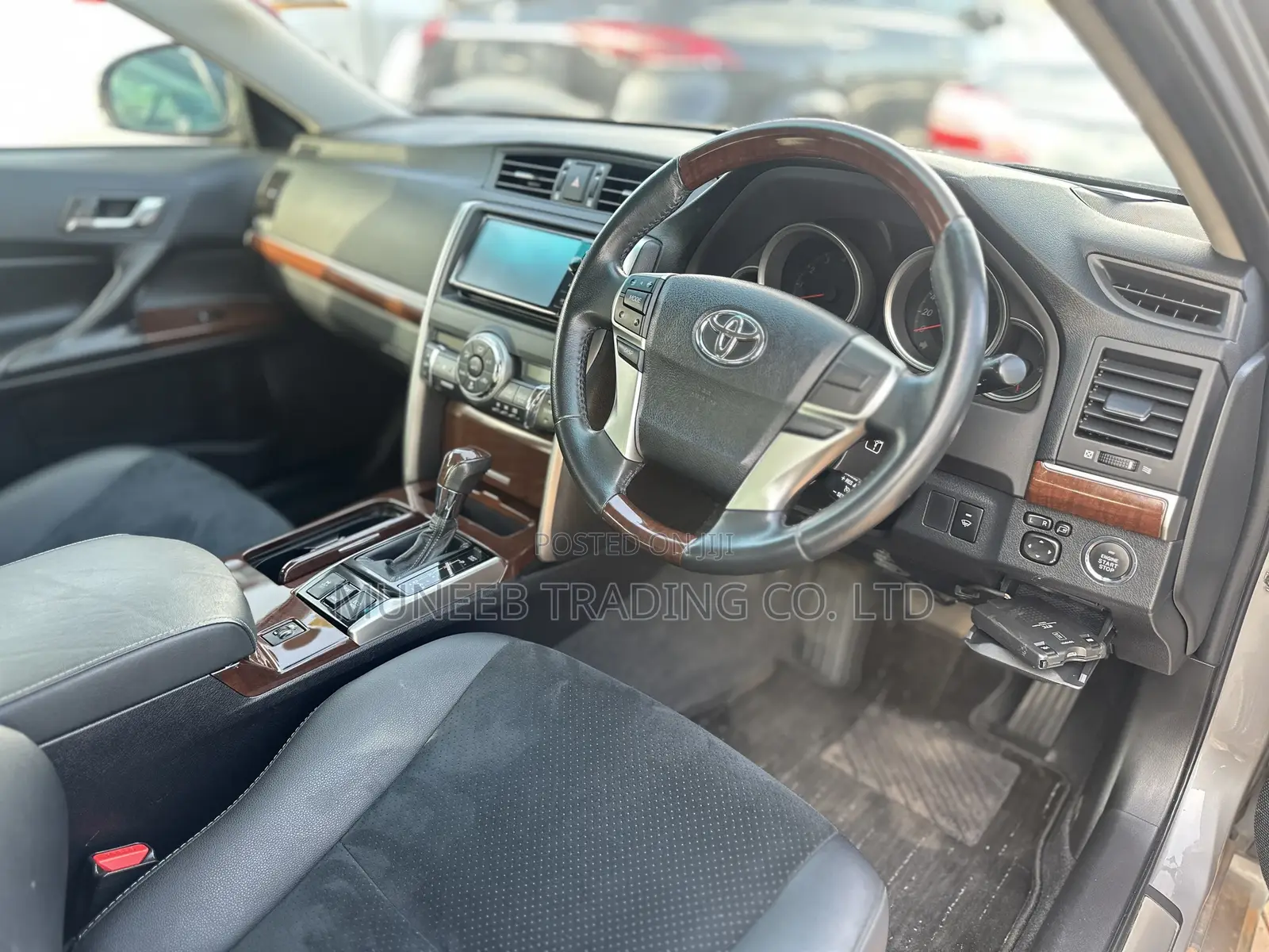 Toyota Mark X 2.5 AWD 2015 Silver