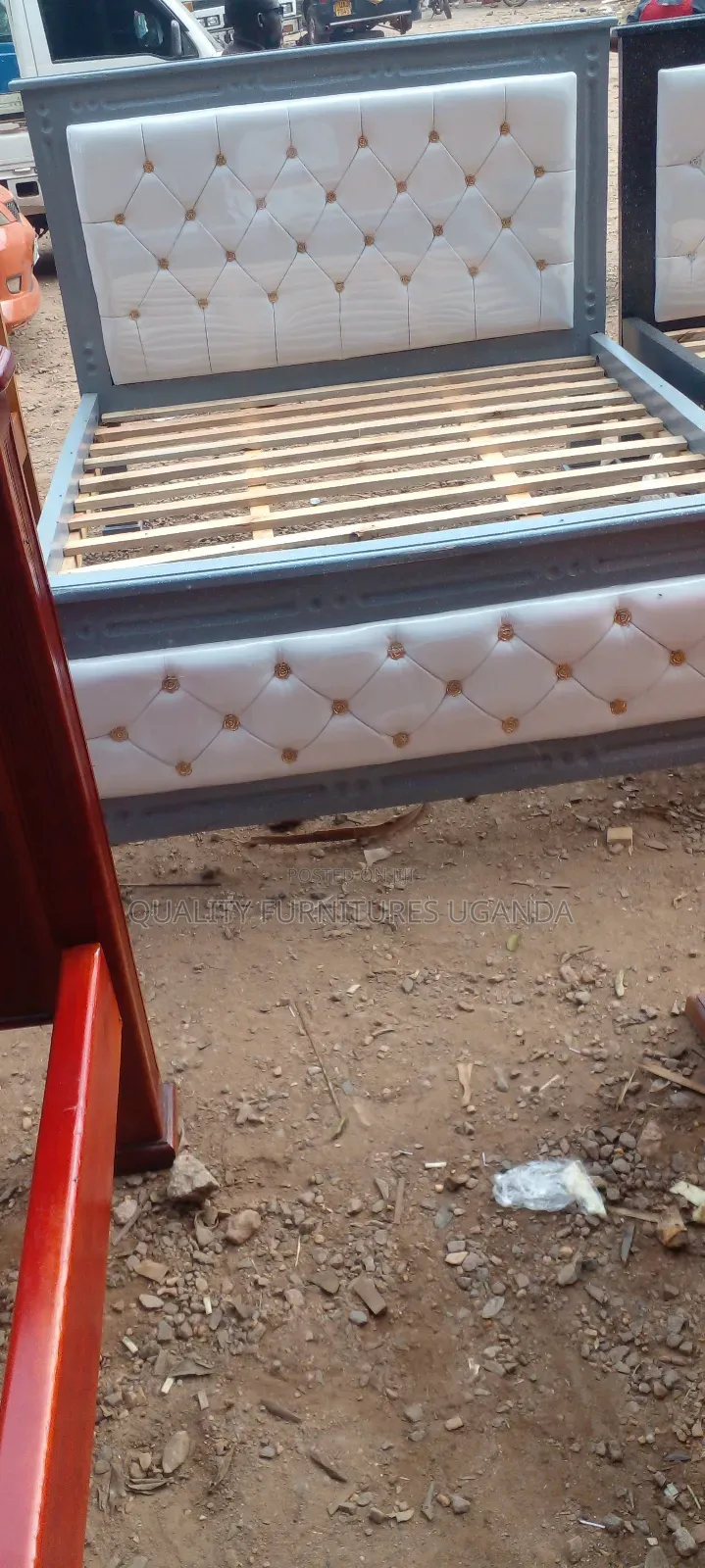 5x6 Timeless Bed