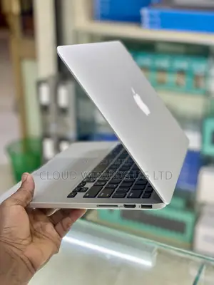 Laptop Apple MacBook 2015 16GB Intel Core I7 SSHD (Hybrid) 256GB