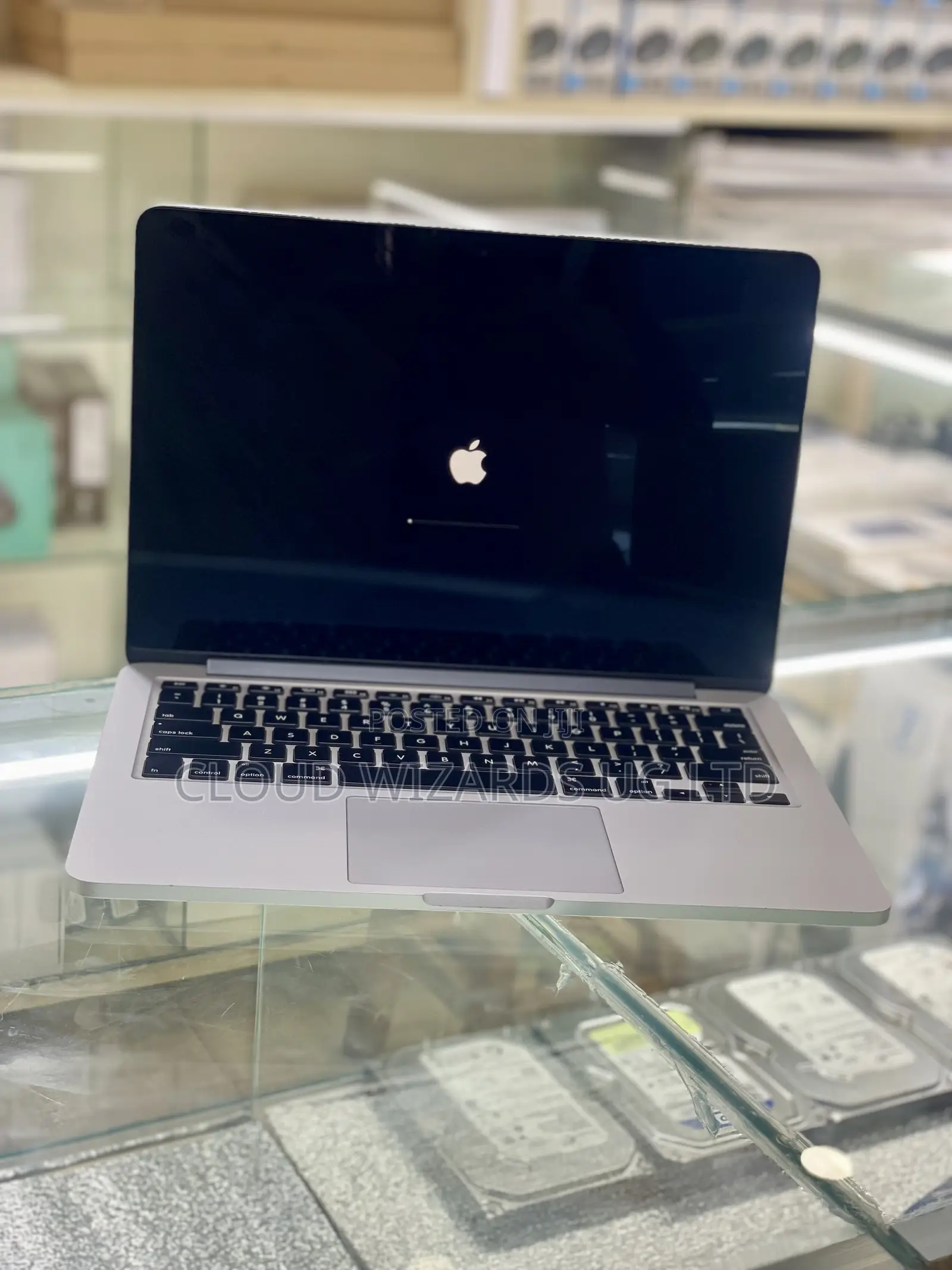 Laptop Apple MacBook Pro 2015 8GB Intel Core I5 SSHD (Hybrid) 256GB