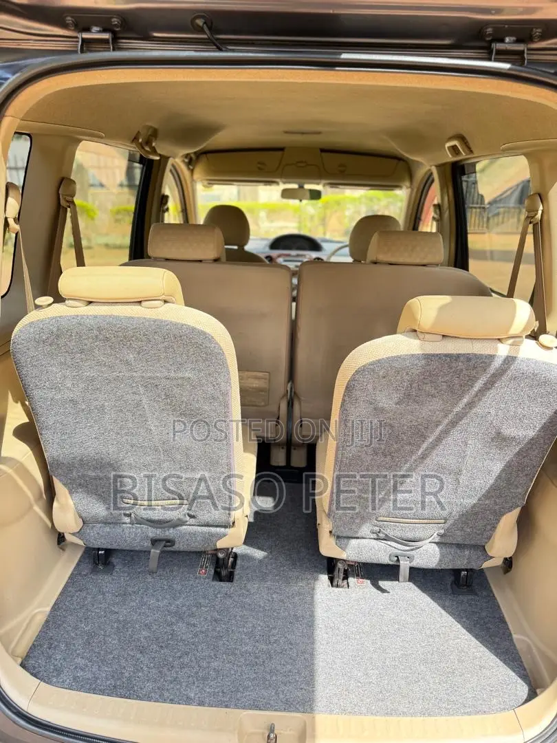 Toyota Sienta 1.5 AWD 2008 Gray