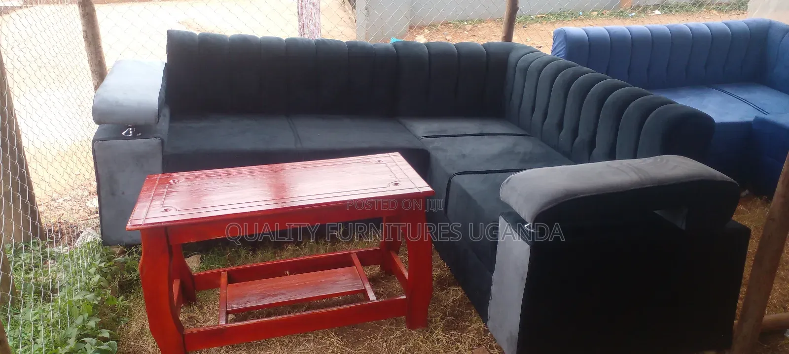 Ergonomic Comfort Classic L Sofa Set