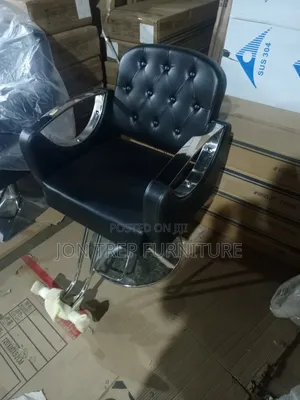 Stailing Saloon Chair