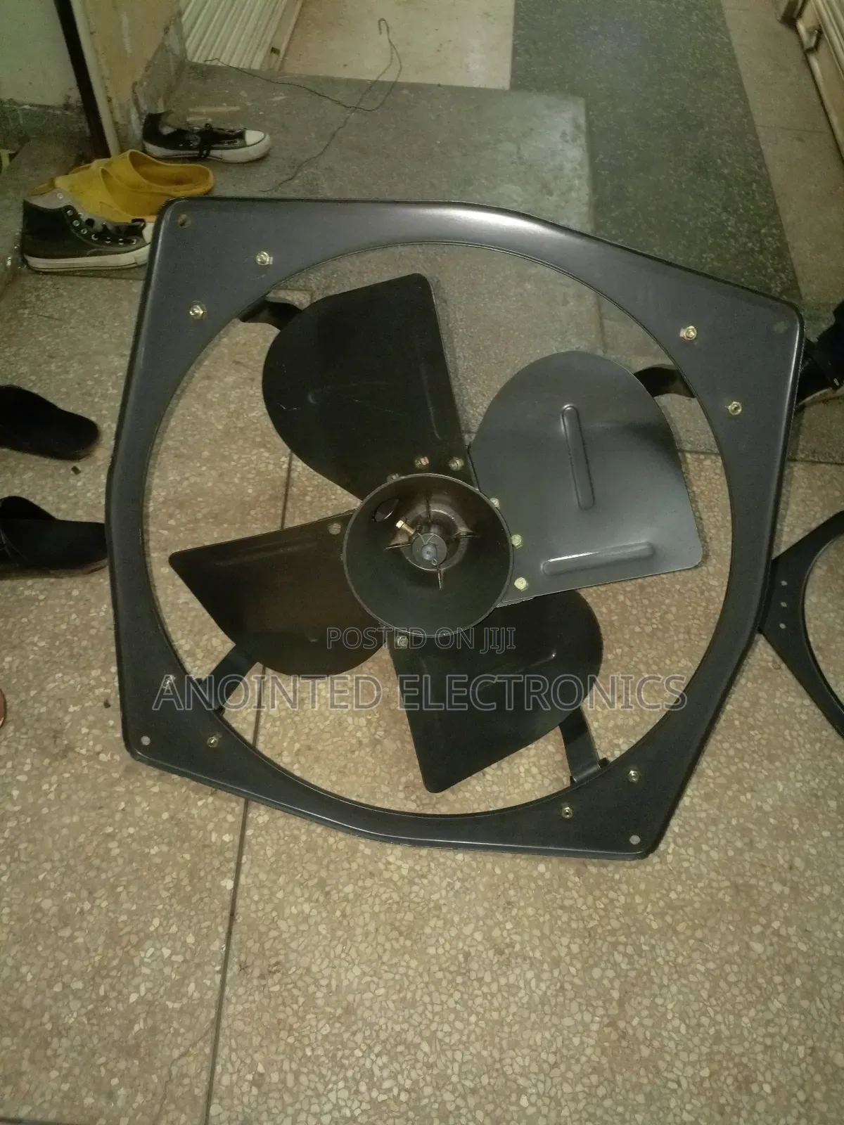 Exhaust Heavy Duty 24"