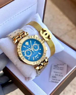 Stylish Versace Gold Color Wrist Watch With a Bracelet