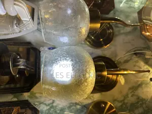 Colorless Glass Wall Brackets