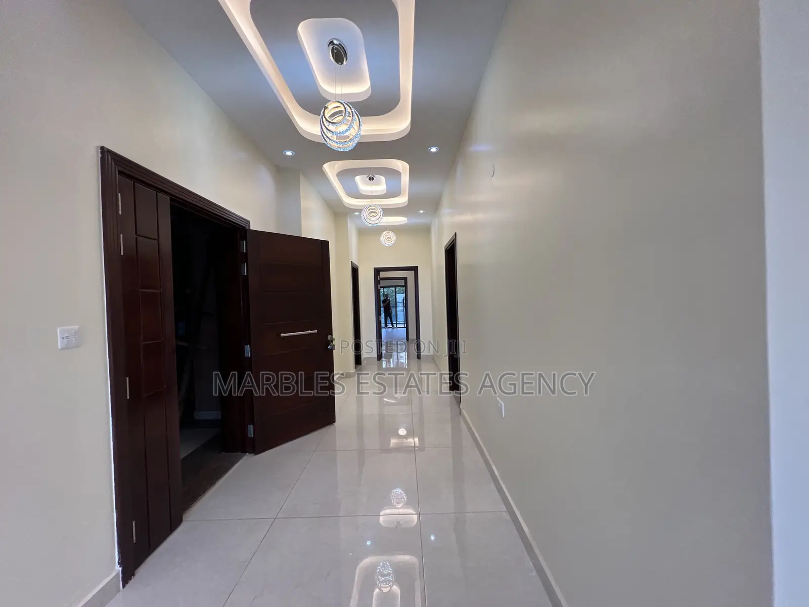 3bdrm Apartment in Primrose, Central Division for rent